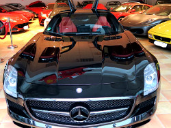 Mercedes Benz SLS AMG; anklicken zum Vergrößern