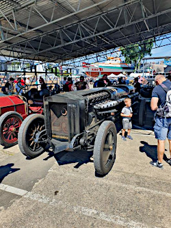 Oldtimer; anklicken zum Vergrößern