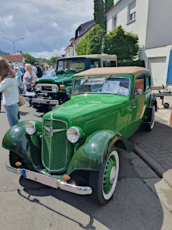 Oldtimer; anklicken zum Vergrößern