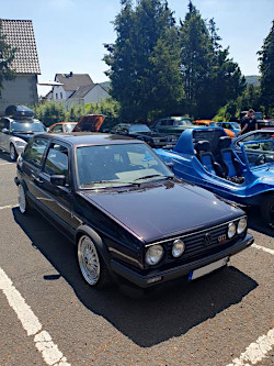 VW Golf GTI Oldtimer; anklicken zum Vergrößern