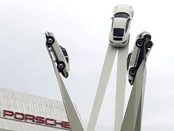 Porsche Museum; anklicken zum Vergrößern