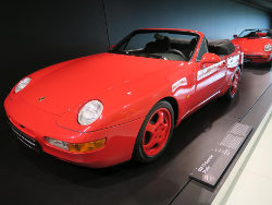 Porsche Museum; anklicken zum Vergrößern