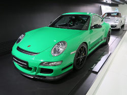 Porsche Museum; anklicken zum Vergrößern