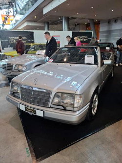 Mercedes Oldtimer; anklicken zum Vergrößern