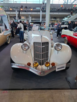 Oldtimer; anklicken zum Vergrößern