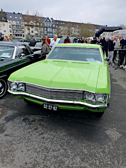 Oldtimer auf der Techno Classica 2023; anklicken zum Vergrößern