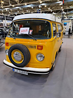 VW Bus Oldtimer; anklicken zum Vergrößern