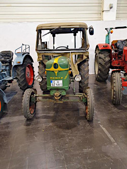Oldtimer Deutz Traktor; anklicken zum Vergrößern