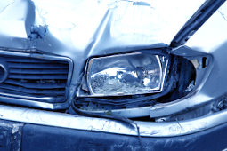 Autounfall - Schadengutachten von selbst ausgewähltem Sachverständigen erstellen lassen
